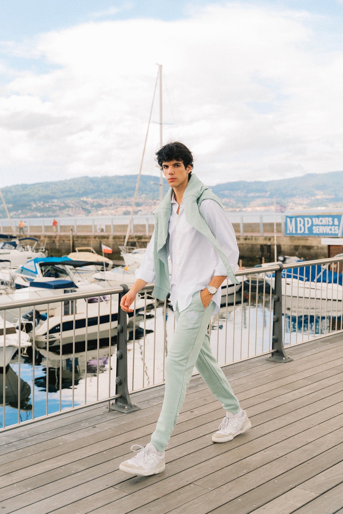 Crest Fleece Joggers- Mint